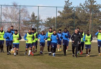 B.B. Erzurumspor, galibiyete kilitlendi 
