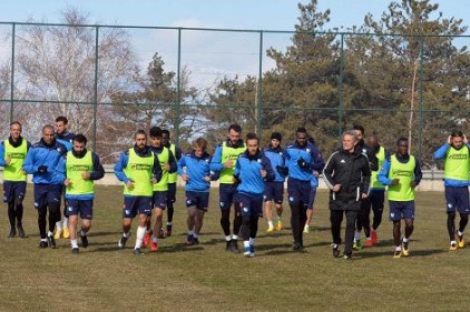 B.B. Erzurumspor, galibiyete kilitlendi 