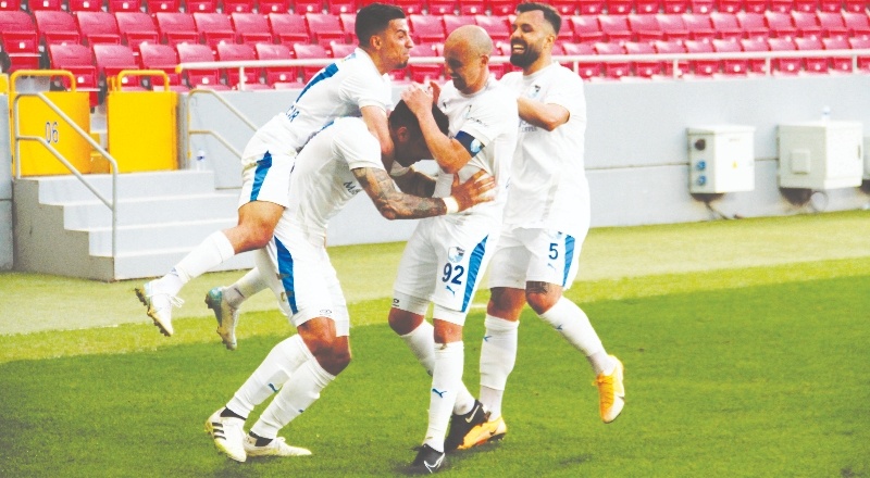BB Erzurumspor, Gaziantep FK galibiyetiyle birlikte Süper Lig tarihinde ilk kez üst üste 3 galibiyet alabildi