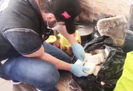 Bebe bisküvisi kutusundan 15 kilo eroin çıktı