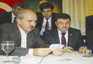 Belediye başkan adayları için temayül yoklaması yapıldı