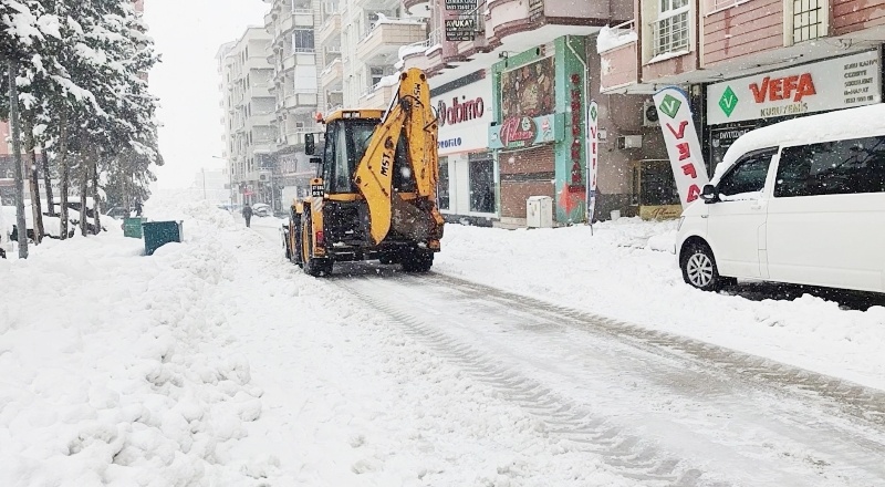 Belediye Başkanı Vural: “Kontrolsüz çatılara izin vermeyeceğiz”