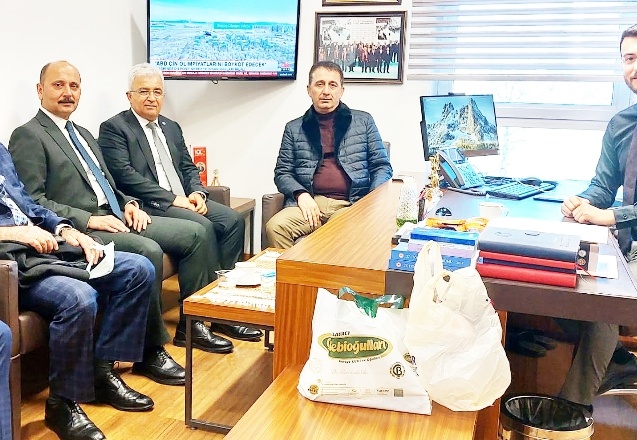 Belediye başkanları milletvekillerini ziyaret etti