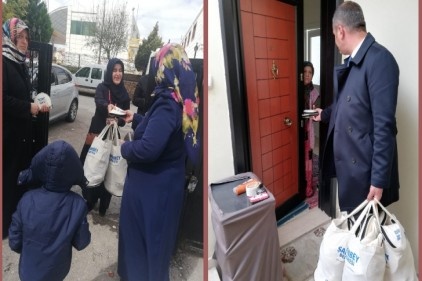 Belediye, doğa dostu pazar çantaları dağıtıyor