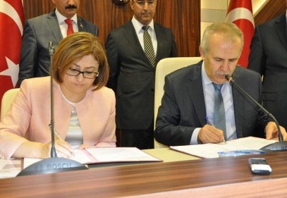 Belediye ilk etapta 75 okulun onarımını üstlendi