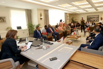 Belediyecilik, insanı merkeze alan bir iş, başarının ölçütü de sevgidir