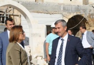 Belediyecilik sahada yapılıyor
