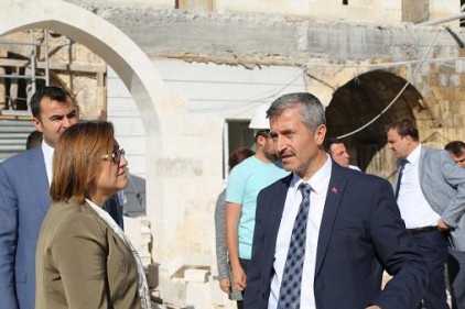 Belediyecilik sahada yapılıyor
