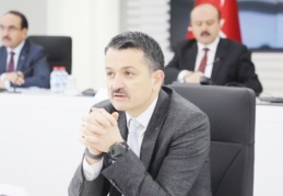 Belediyelerin hobi bahçesine Bakan’dan tepki