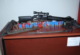 Belediyenin tuvaletini işgal ettiği yetmedi bir de cephaneliğe çevirdi