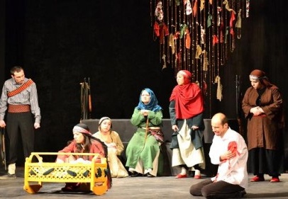 Belediyesi Şehir Tiyatrosu yeni sezonu Töre isimli oyun ile açtı