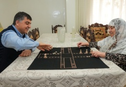 Belirli periyotlarla yalnız yaşayan büyüklerimize hizmet götürüyoruz