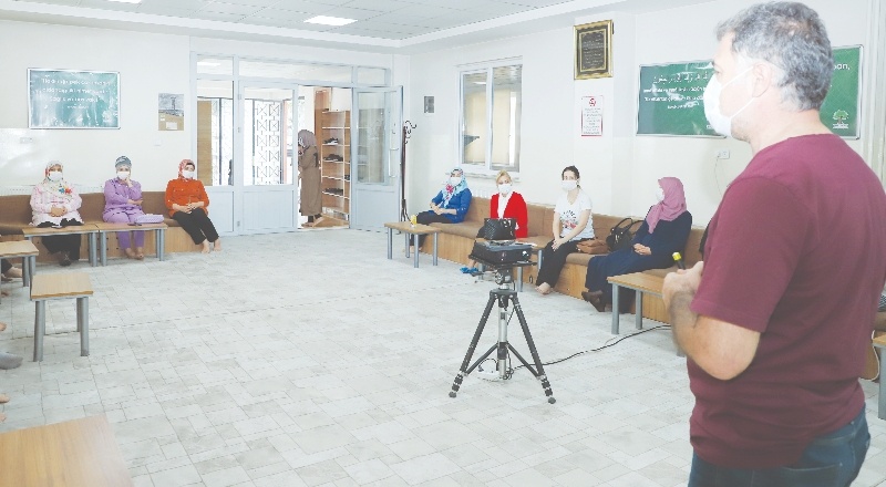 Belli bir saatten sonra çocuklarımızı dışarı göndermemeliyiz