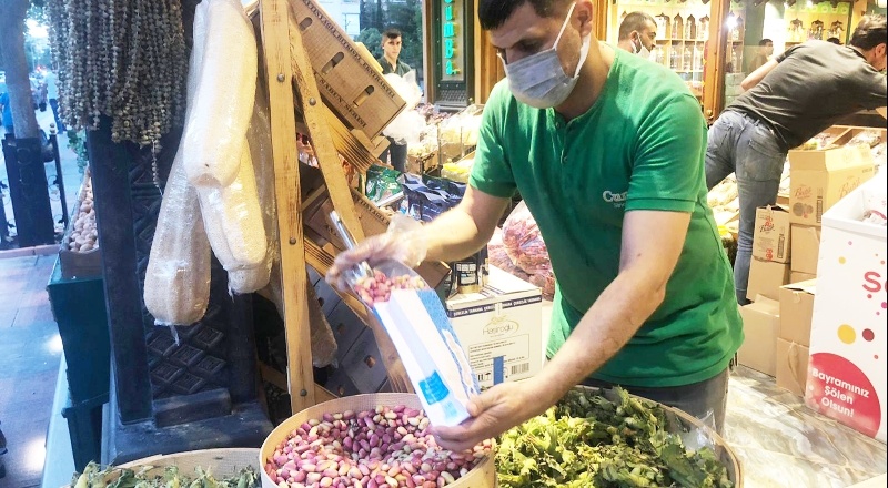 Ben Antepfıstığı erken geldi, kilosu 60 lira