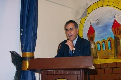 ‘Benimleysen kapat gözlerini’