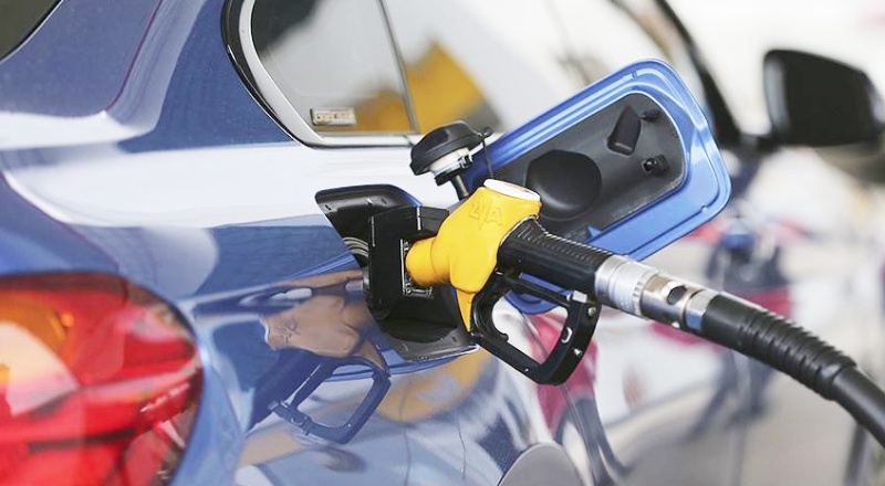 Benzin ve motorine bir zam daha geldi!