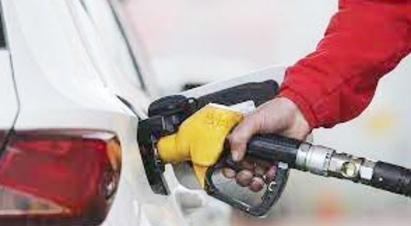 Benzin ve motorine büyük zam yolda!