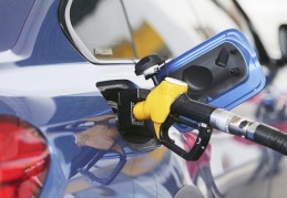 Benzin ve motorine zam geldi