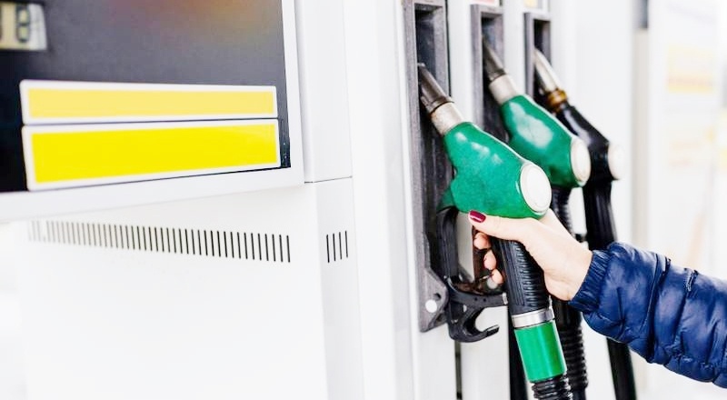 Benzine 21 kuruş zam geldi!