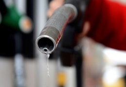 Benzine 5 kuruş yine zam