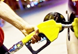 Benzine 50 kuruş zam geliyor