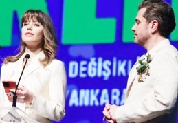 Beren Saat: Rahatsızlıklarımızı söylediğimizde 'köprülere, yollara bak' cevabını aldık