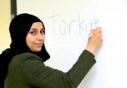 Beş çayında öğrendiği Türkçe’yle Suriyeliler’e gönüllü tercüman oldu 