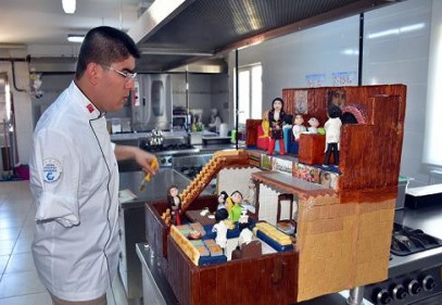Beş parmağından 10 marifet pasta ustası tek koluyla Avrupa yolunda