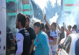 Beşiktaş Gaziantep’te şampiyon sloganıyla karşılandı