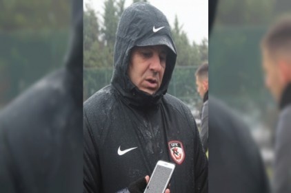 "Beşiktaş maçında sistem değiştireceğim"
