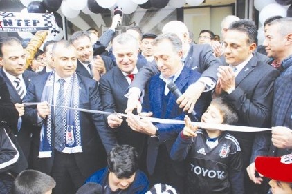 Beşiktaşlı Taraftarlar Derneği&#8217;nin açılışı yapıldı