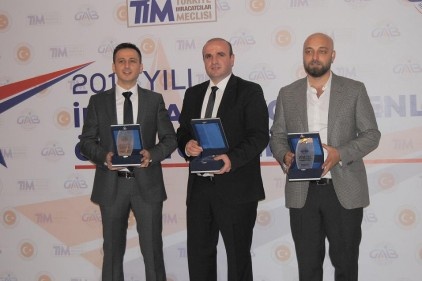 Beşler, ihracat ödülü aldı fotolu 