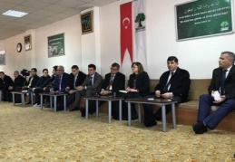 Beykent’te muhtarlarla bir araya geldi