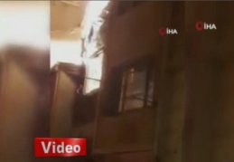 Beyoğlu'nda evler alev alev yandı, 3 kişi etkilendi