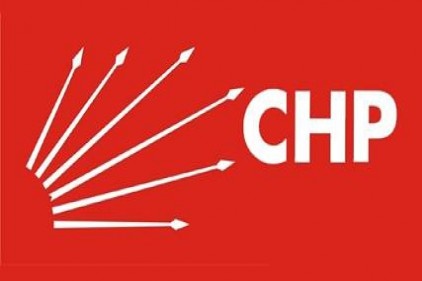 Bildiri dağıtan CHP&#8217;lilere saldırı