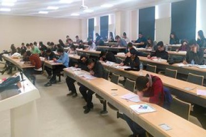 Bilgi Koleji öğrencileri HKÜ&#8217;de YGS tecrübesi yaşadı 