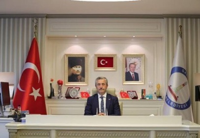 “Bilginin, sevginin ve barışın öncüleri”