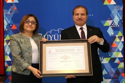 Bilgiyi, insanı, mali kaynakları iyi yönetmek gerekiyor