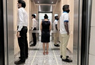 Bilim insanlarından Koronavirüs uyarısı: 2 metre sosyal mesafe yeterli değil