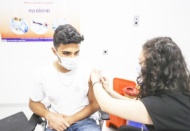 Bilim Kurulu üyesi Akın'dan yüz yüze eğitim öncesi 18 yaşa aşı çağrısı