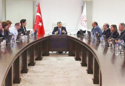 Bilim Kurulu üyesi Kara: 'Yarınki toplantıda yeni önlemler alınabilir'