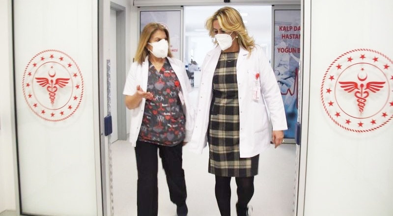 Bilim Kurulu üyesi: Kısıtlamaları gevşetmemeliyiz alarm durumuna devam etmeliyiz