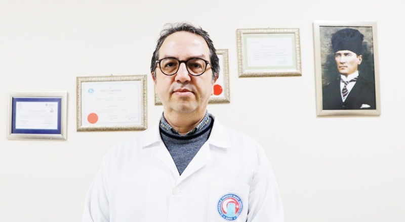 Bilim Kurulu Üyesi Prof. Dr. Şener'den Omicron açıklaması: Kötümser tahminle başka bir varyant forumuna dönebilir