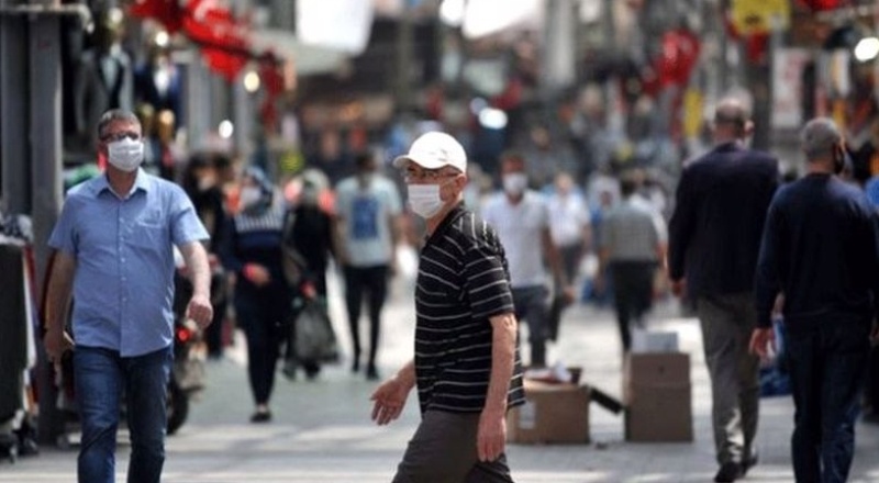 Bilim Kurulu Üyesi Özlü: “Vaka sayılarının çok çok daha yüksek olduğunu düşünüyorum”