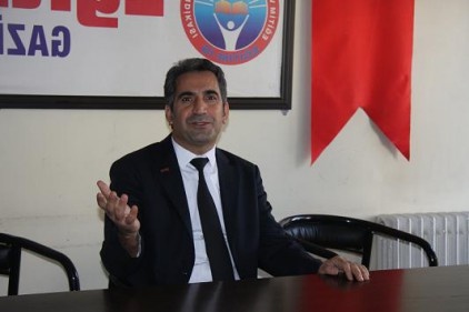 Bilimsel, laik, çağdaş eğitimden biraz daha uzaklaşıldı