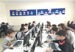 Bilişim dünyasını keşfeden GKVliler  kodlamalarıyla dikkat çekti  