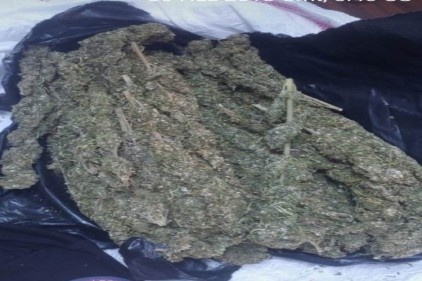 Bin 570 gram esrar maddesi ele geçirildi