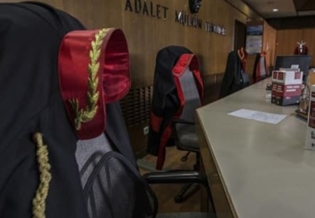 Bin 398 hâkim ve Cumhuriyet savcısı mesleğe kabul edildi