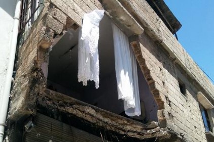 Bina çöktü, yaralılar var