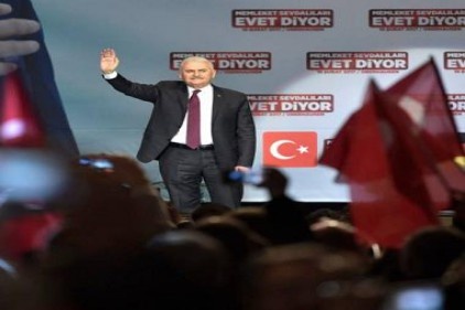 Binali Yıldırım 10 bin kişiye konuştu